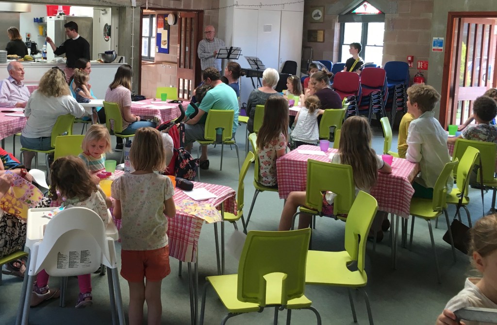 A sunny and joyful Good Friday all-age&nbsp;service