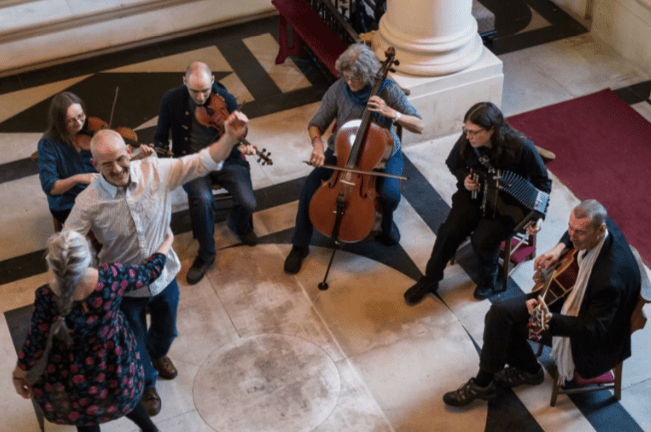 Traditional music by Jigfoot at Thorney&nbsp;Hill